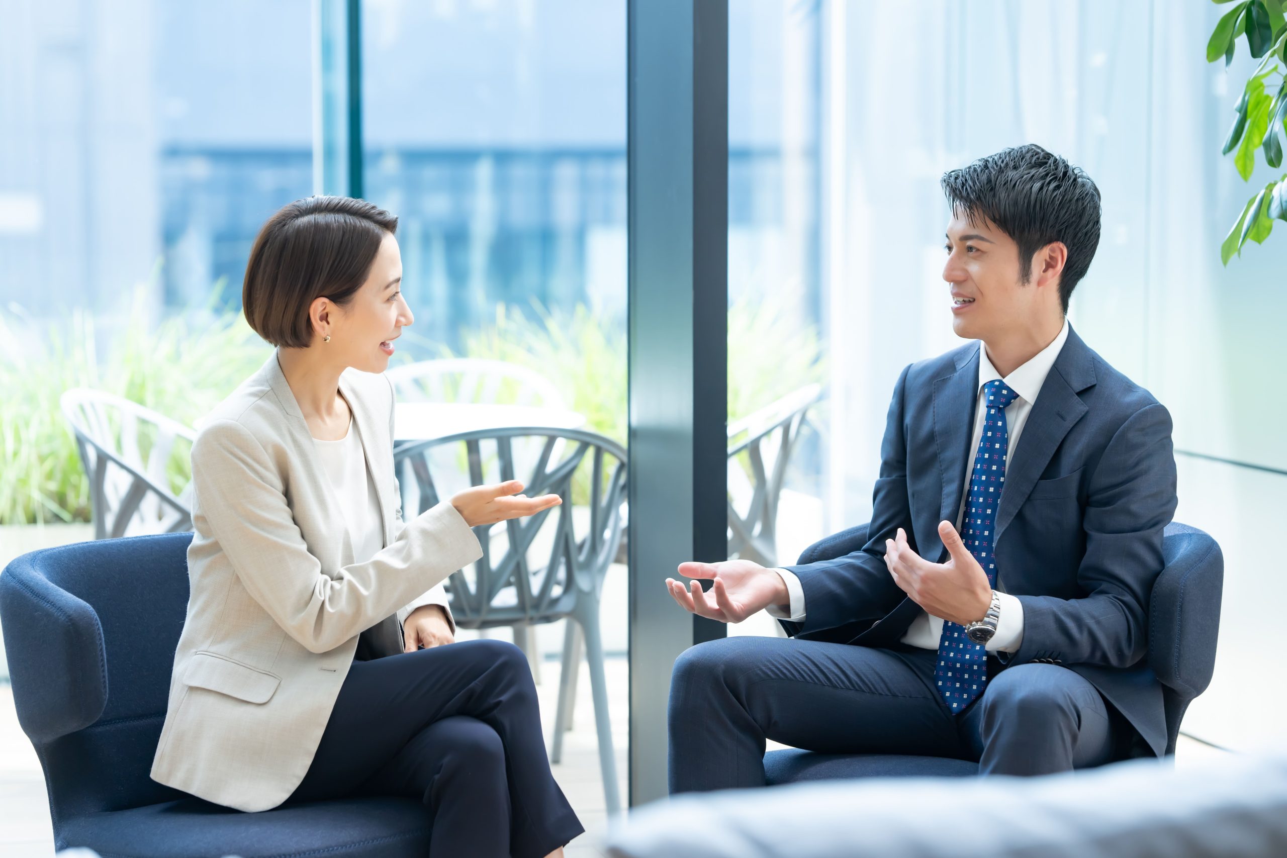 2. 人に好かれる話し方を実践するための方法
